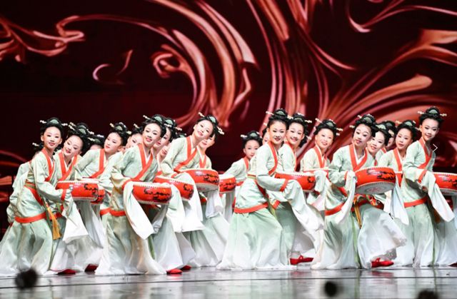 全国千余名青少年儿童登上国家大剧院舞台庆“六一”(图2)